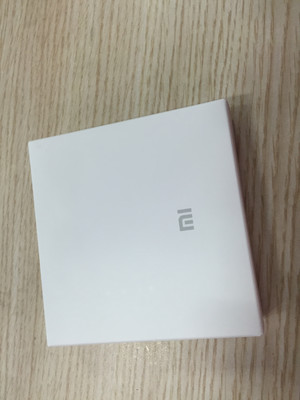 小米移動(dòng)電源10400MAH 長春興華通信設(shè)備專賣店獨(dú)家熱銷